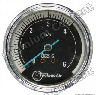 Gauges 0004